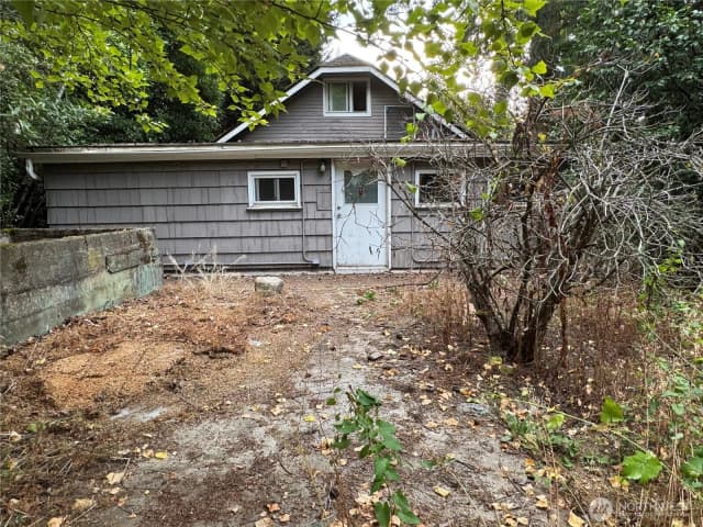 Property photo for 12243 16th Avenue S, Seattle photo 2