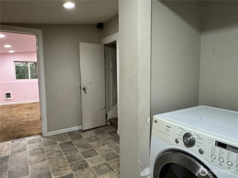 Property photo for 12243 16th Avenue S, Seattle photo 15