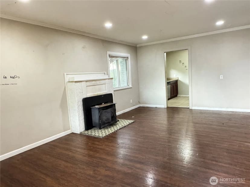 Property photo for 12243 16th Avenue S, Seattle photo 7