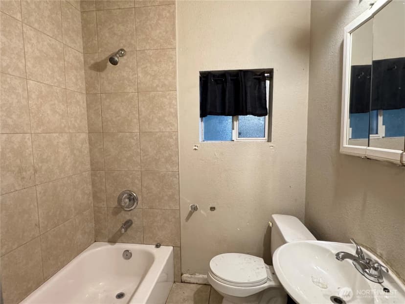 Property photo for 12243 16th Avenue S, Seattle photo 19
