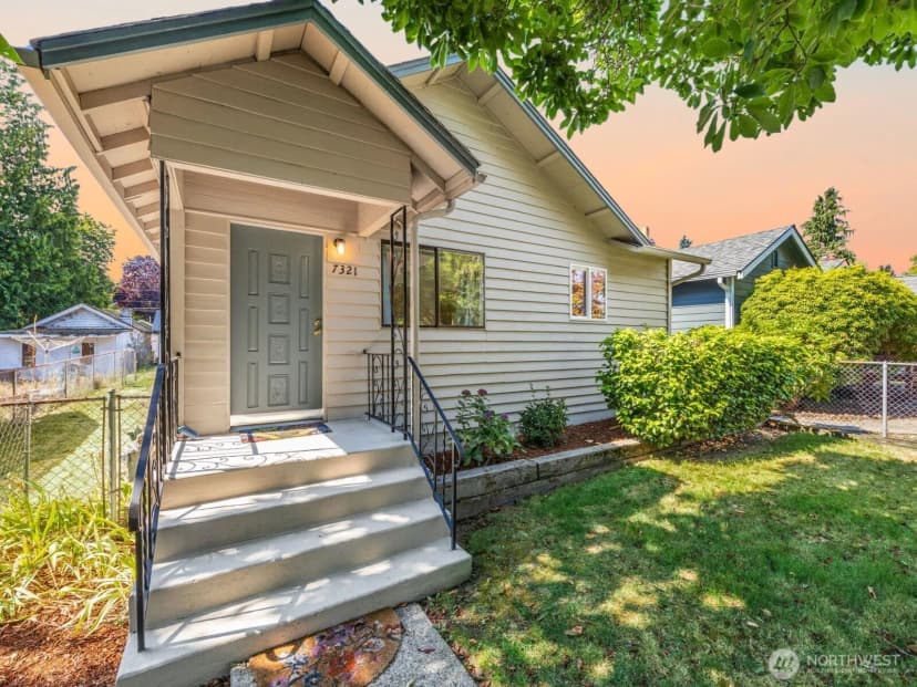 Property photo for 7321 31st Avenue Sw, Seattle photo 2