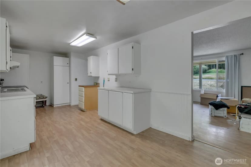 Property photo for 9175 Lawrence Drive Se, Port Orchard photo 10