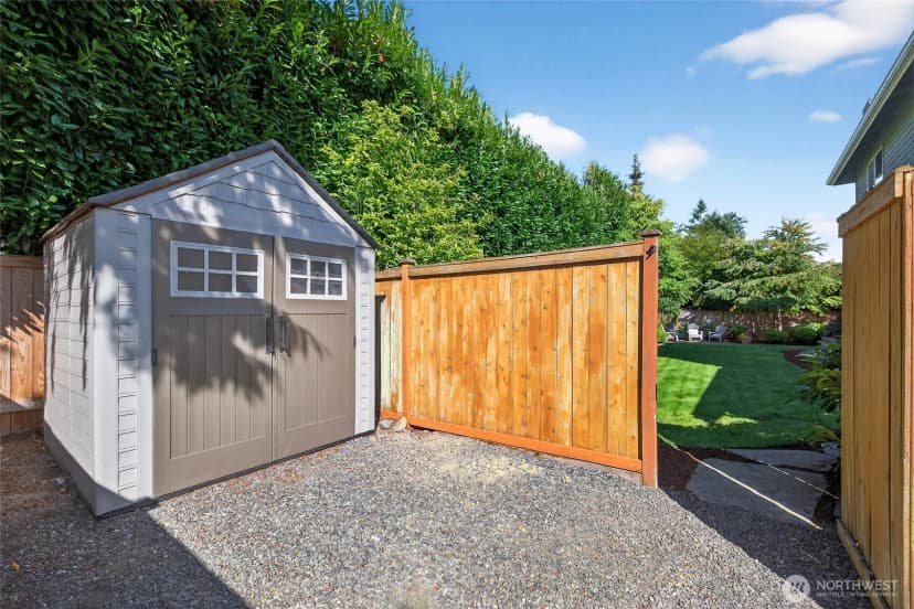 Property photo for 18330 85th Place W, Edmonds photo 36