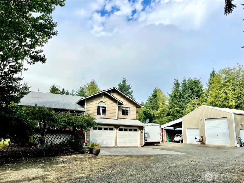 Property photo for 593 Prospect Avenue, Port Townsend