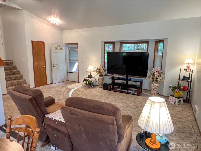 Property photo for 593 Prospect Avenue, Port Townsend photo 5