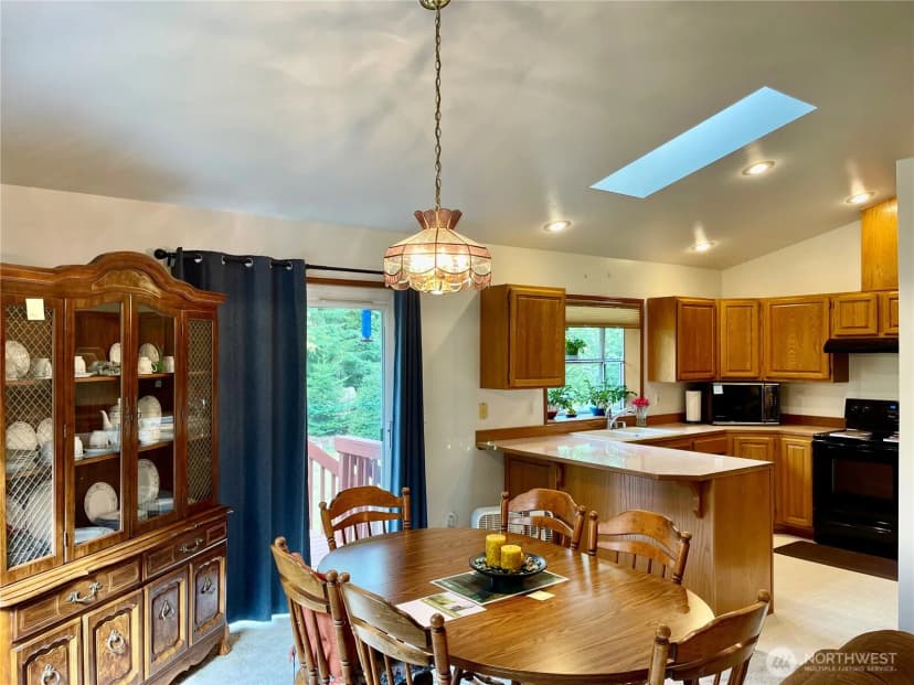 Property photo for 593 Prospect Avenue, Port Townsend photo 8