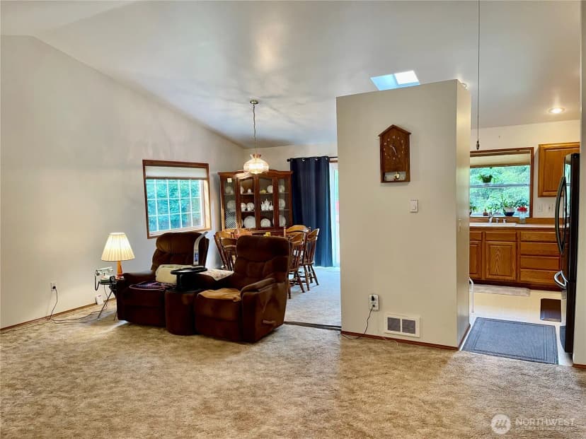 Property photo for 593 Prospect Avenue, Port Townsend photo 4