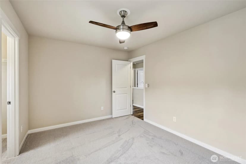 Property photo for 4707 Mount Baker Loop, Mount Vernon photo 20