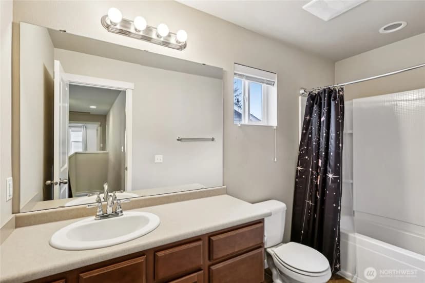 Property photo for 4707 Mount Baker Loop, Mount Vernon photo 23