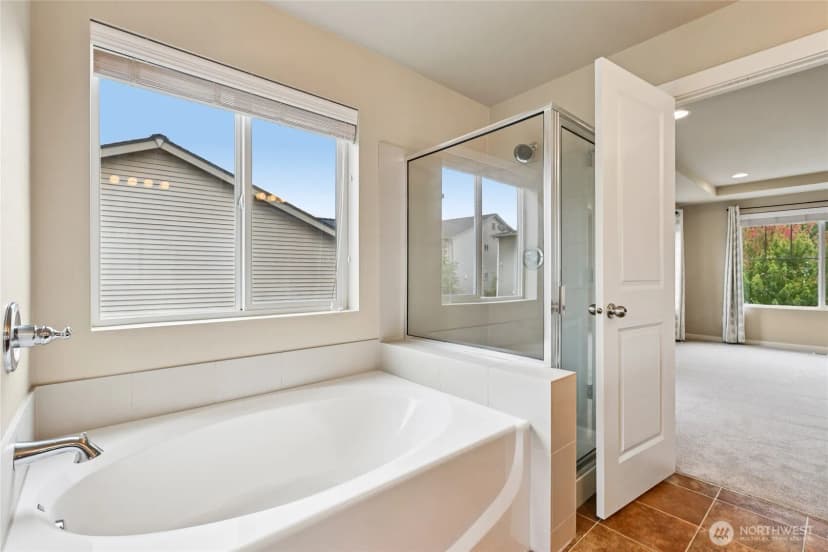 Property photo for 4707 Mount Baker Loop, Mount Vernon photo 17
