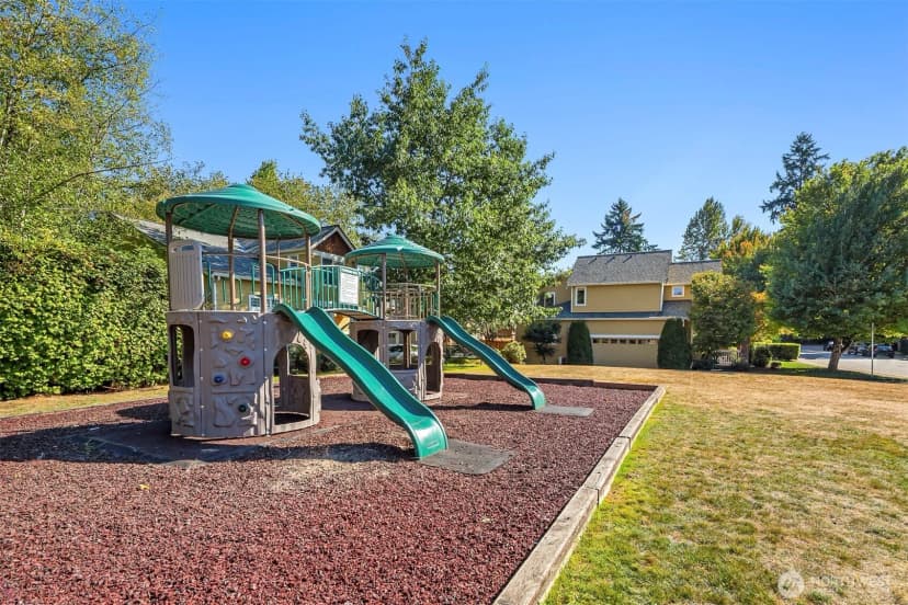 Property photo for 11418 179th Court Ne, Redmond photo 3