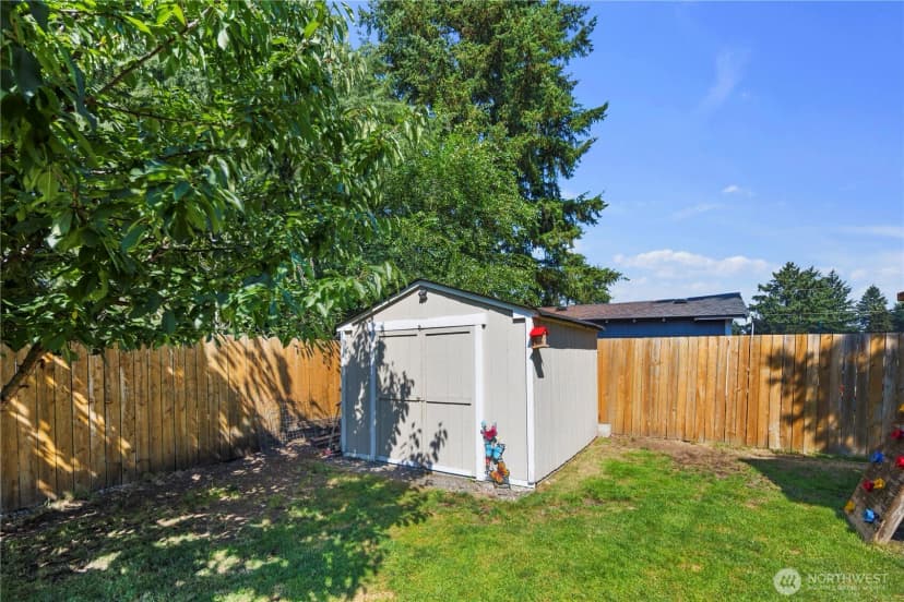 Property photo for 137 176th Street E, Spanaway photo 28