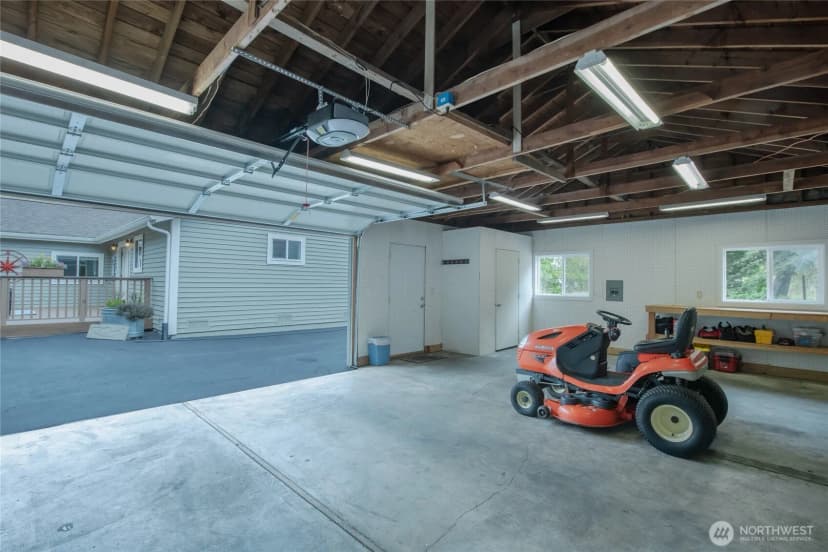 Property photo for 1147 36th Avenue Ne, Olympia photo 36