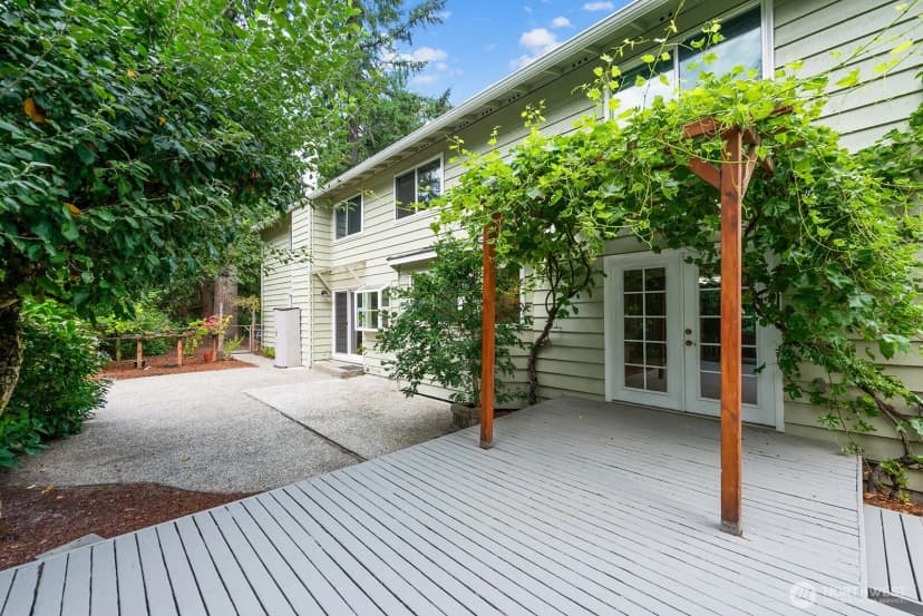Property photo for 21903 Ne 18th Street, Sammamish photo 37