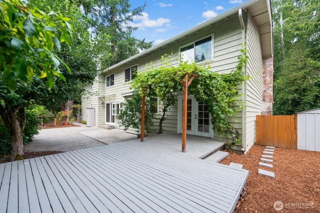 Property photo for 21903 Ne 18th Street, Sammamish photo 2
