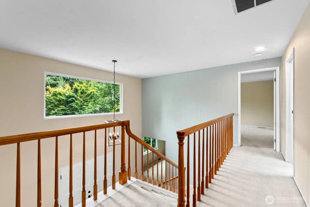 Property photo for 21903 Ne 18th Street, Sammamish photo 4