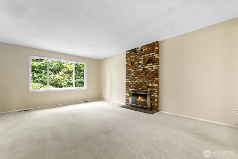 Property photo for 21903 Ne 18th Street, Sammamish photo 8
