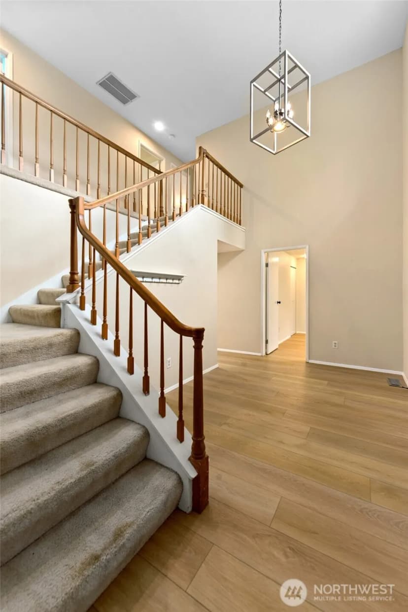 Property photo for 21903 Ne 18th Street, Sammamish photo 3