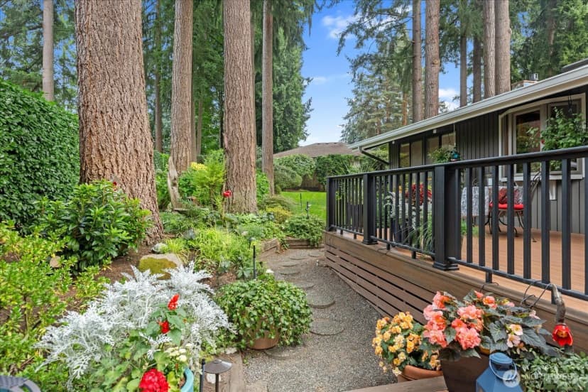 Property photo for 17524 15th Place W, Lynnwood photo 32