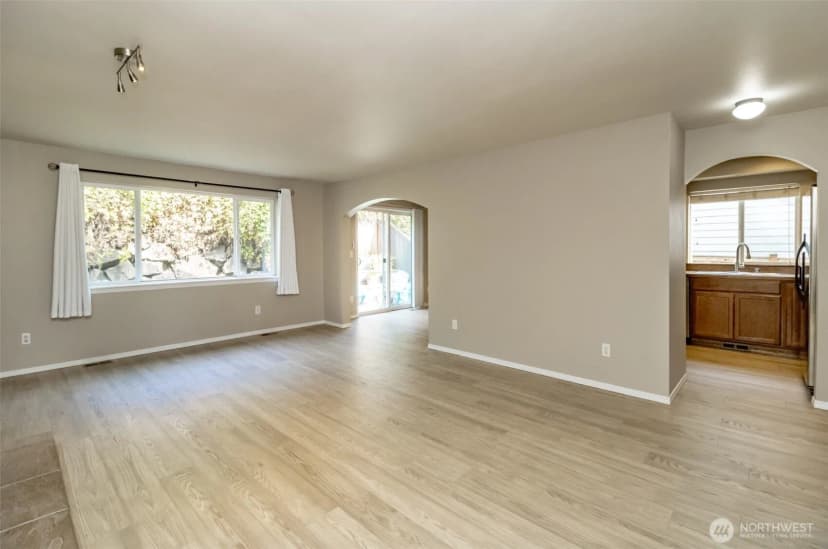 Property photo for 1224 69th Avenue E, Fife photo 8