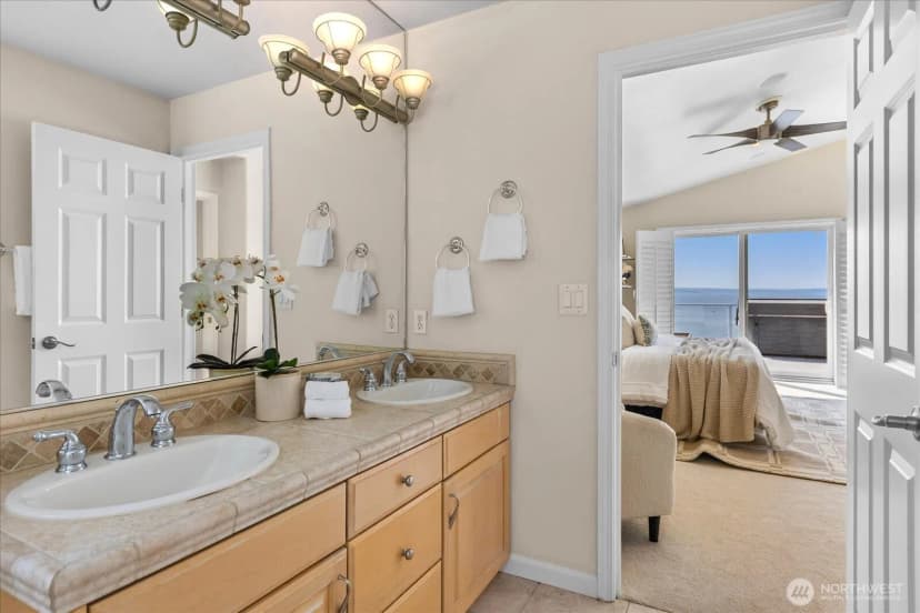 Property photo for 19000 Richmond Beach Drive Nw, Shoreline photo 25