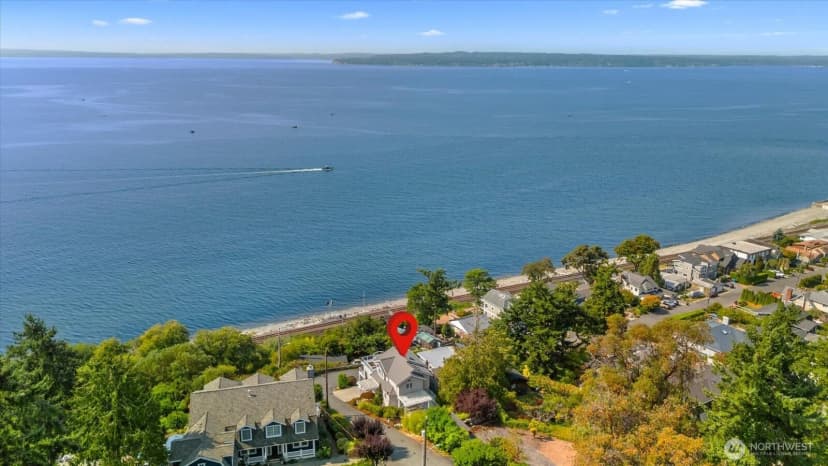 Property photo for 19000 Richmond Beach Drive Nw, Shoreline photo 4