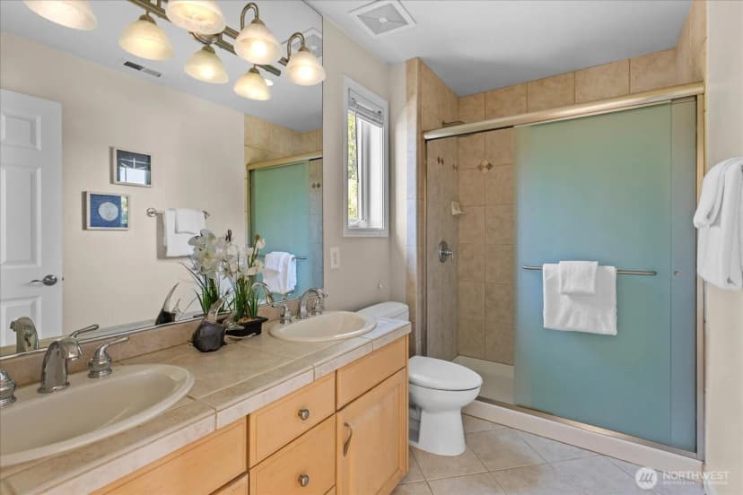 Property photo for 19000 Richmond Beach Drive Nw, Shoreline photo 30