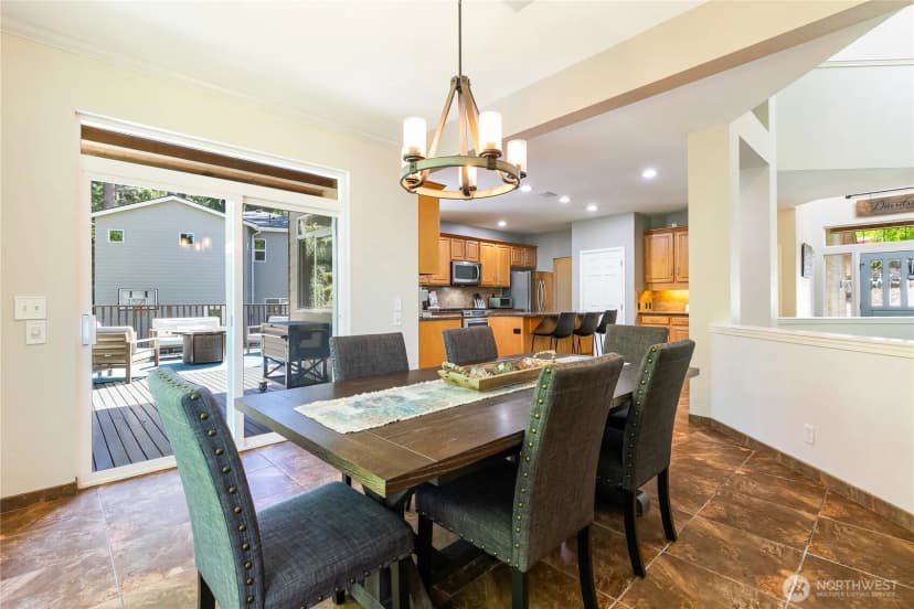 Property photo for 18 Sweetclover Circle, Bellingham photo 13