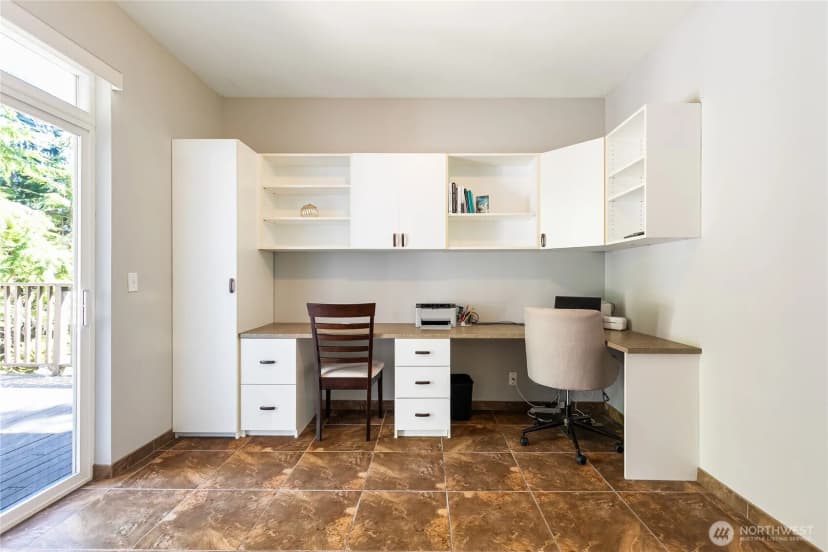 Property photo for 18 Sweetclover Circle, Bellingham photo 19