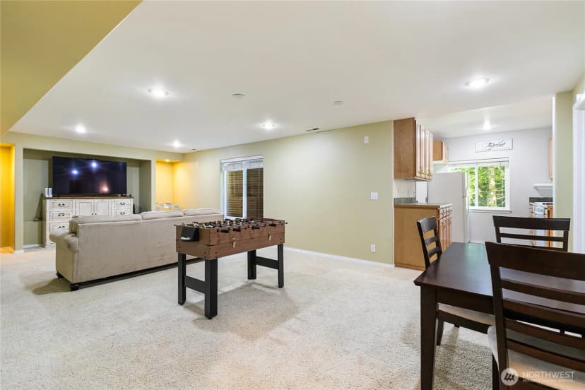 Property photo for 18 Sweetclover Circle, Bellingham photo 30