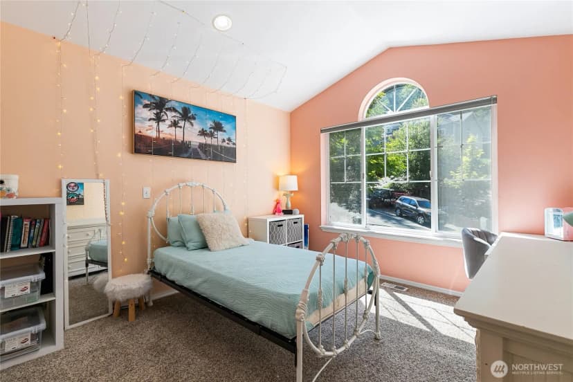 Property photo for 18 Sweetclover Circle, Bellingham photo 27