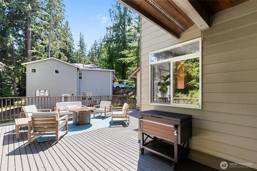 Property photo for 18 Sweetclover Circle, Bellingham photo 17