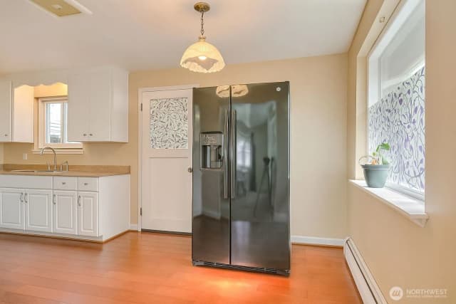 Property photo for 1646 S 124th Street, Seattle photo 5