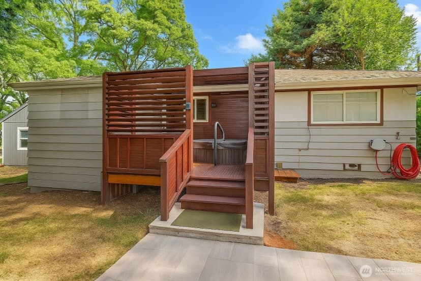 Property photo for 1646 S 124th Street, Seattle photo 14