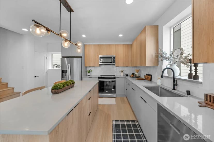 Property photo for 922 16th Avenue #a, Seattle photo 7