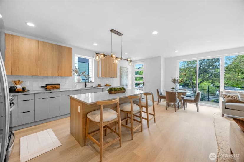 Property photo for 922 16th Avenue #a, Seattle photo 13