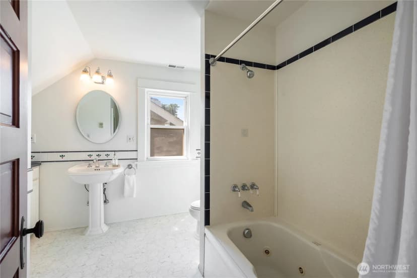 Property photo for 2837 Nw 61st Street, Seattle photo 24