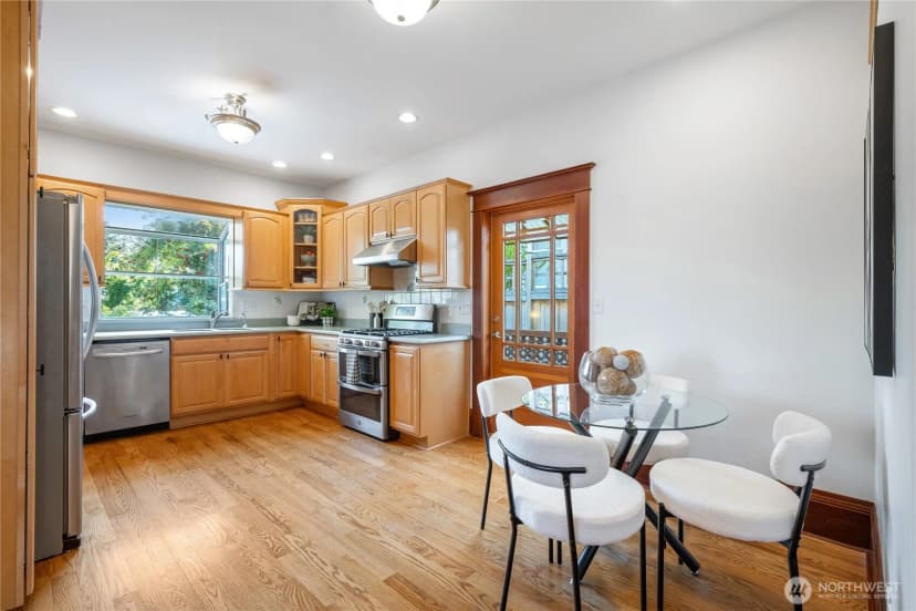 Property photo for 2837 Nw 61st Street, Seattle photo 15