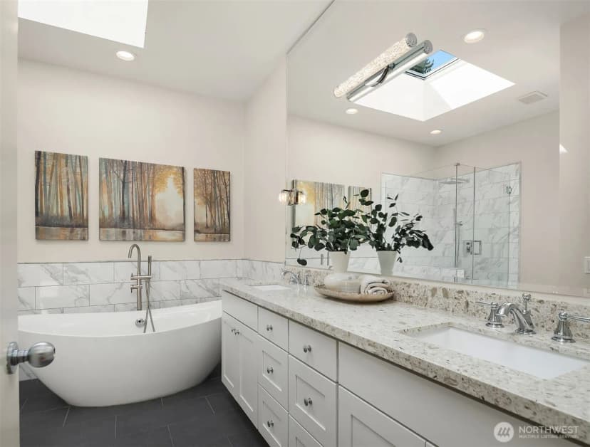 Property photo for 614 Bellevue Way Se #c1, Bellevue photo 27