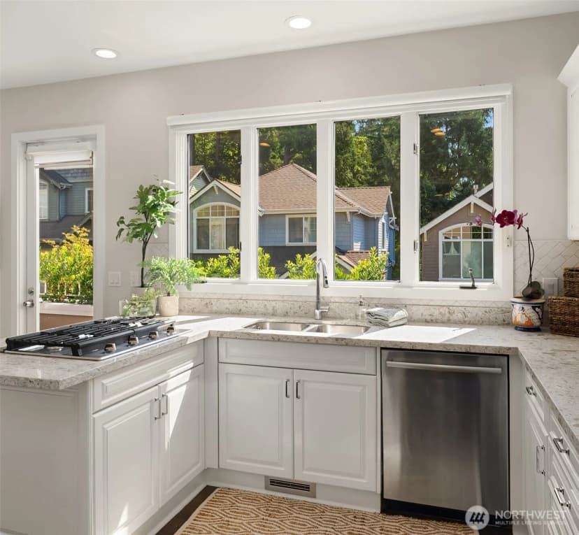 Property photo for 614 Bellevue Way Se #c1, Bellevue photo 18