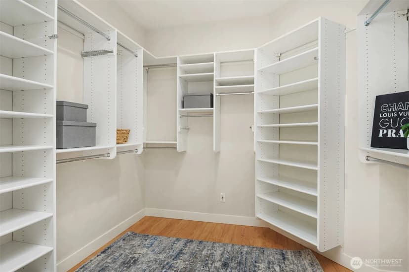 Property photo for 614 Bellevue Way Se #c1, Bellevue photo 26