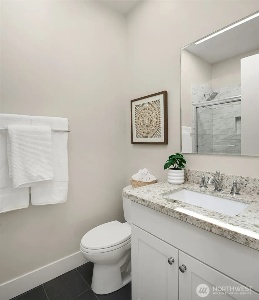 Property photo for 614 Bellevue Way Se #c1, Bellevue photo 32