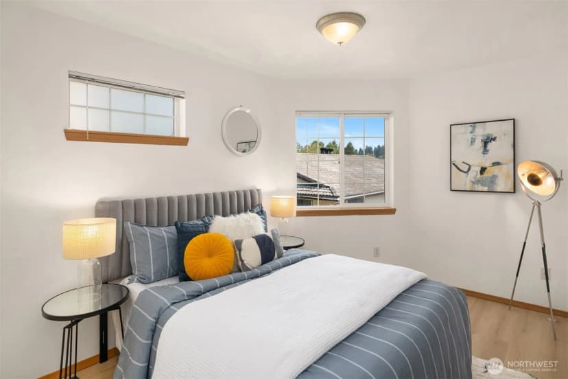 Property photo for 1231 Ne 135th Street #d, Seattle photo 14