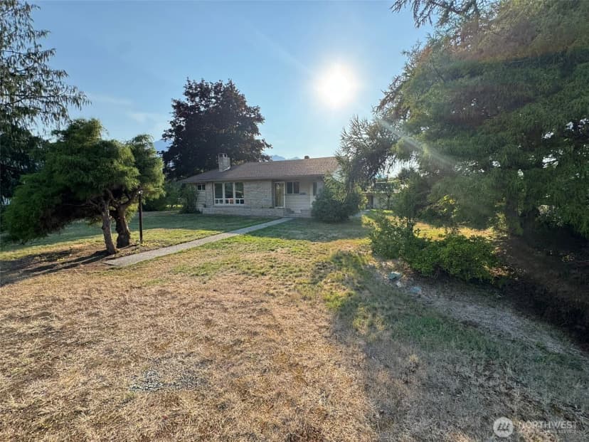 Property photo for 935 Madison Avenue, Darrington photo 4