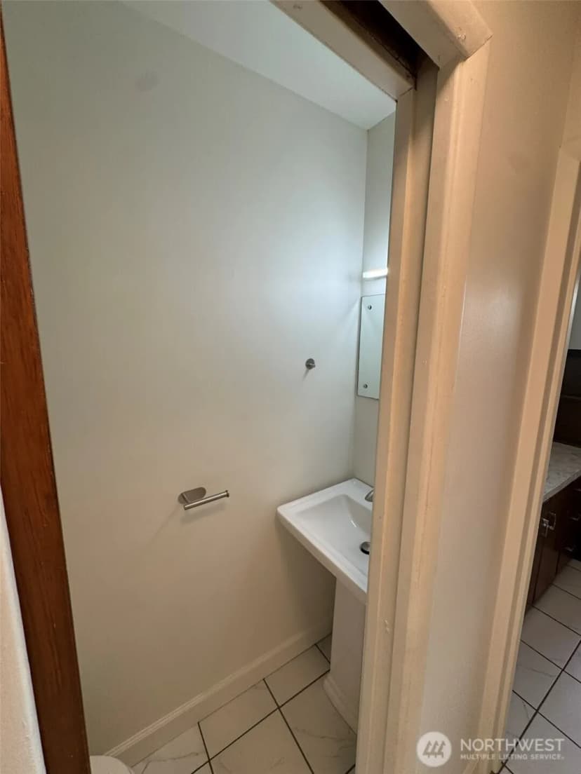 Property photo for 935 Madison Avenue, Darrington photo 22