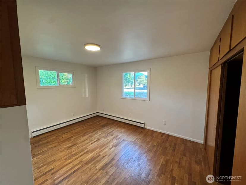 Property photo for 935 Madison Avenue, Darrington photo 25