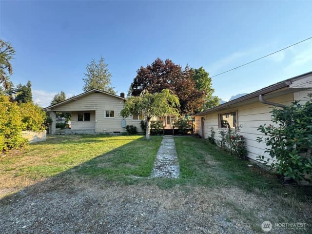 Property photo for 935 Madison Avenue, Darrington photo 5