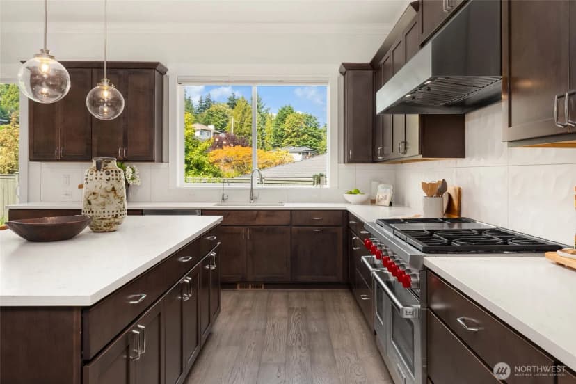 Property photo for 9702 Se 41st Street, Mercer Island photo 15