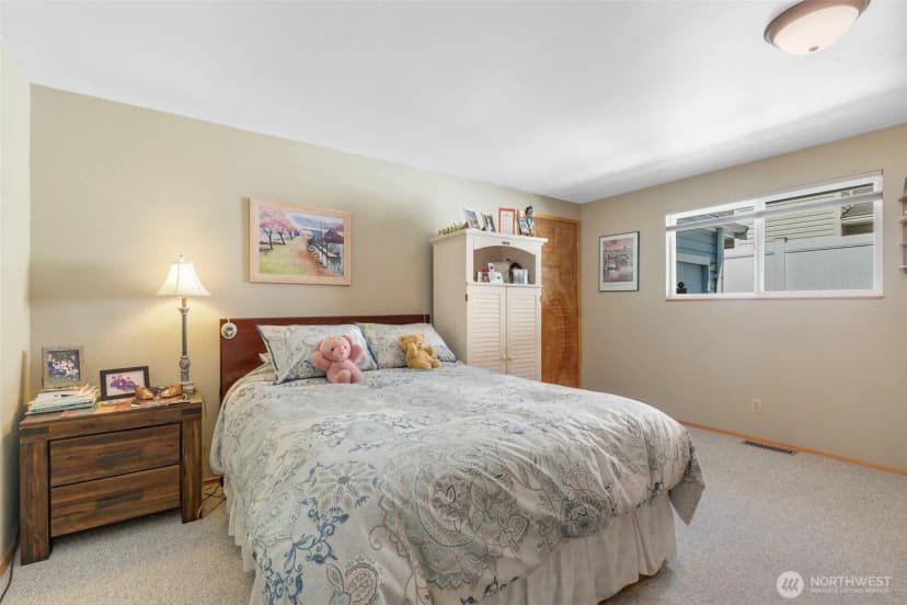 Property photo for 24714 11th Avenue S, Des Moines photo 18