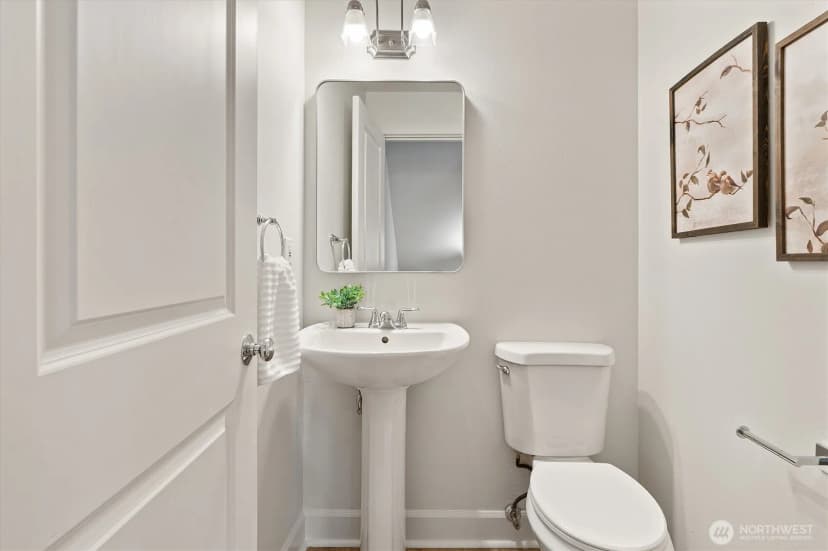Property photo for 10311 Midvale Avenue N #a, Seattle photo 6